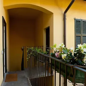 Lovely Flat With Park View Milano