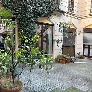 Luxury Loft Near Duomo And Garage Milano